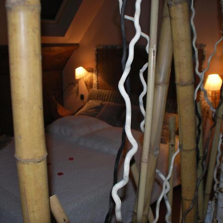 Chambres D Hotes ,Hotel ,Secret D'Une Nuit A Vicq Pres De Onnaing,Avec Piscine Стая снимка