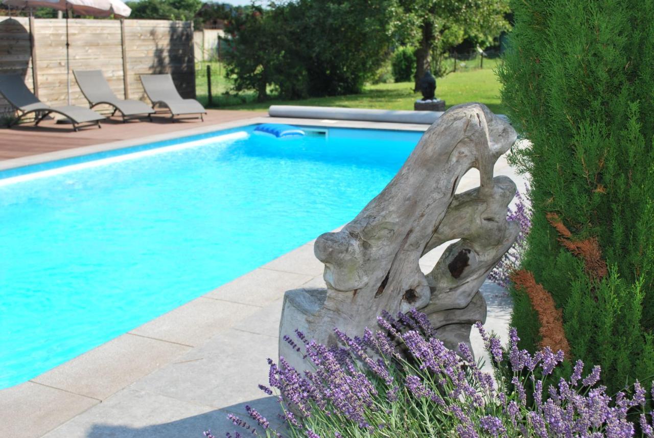 Chambres D Hotes ,Hotel ,Secret D'Une Nuit A Vicq Pres De Onnaing,Avec Piscine Екстериор снимка